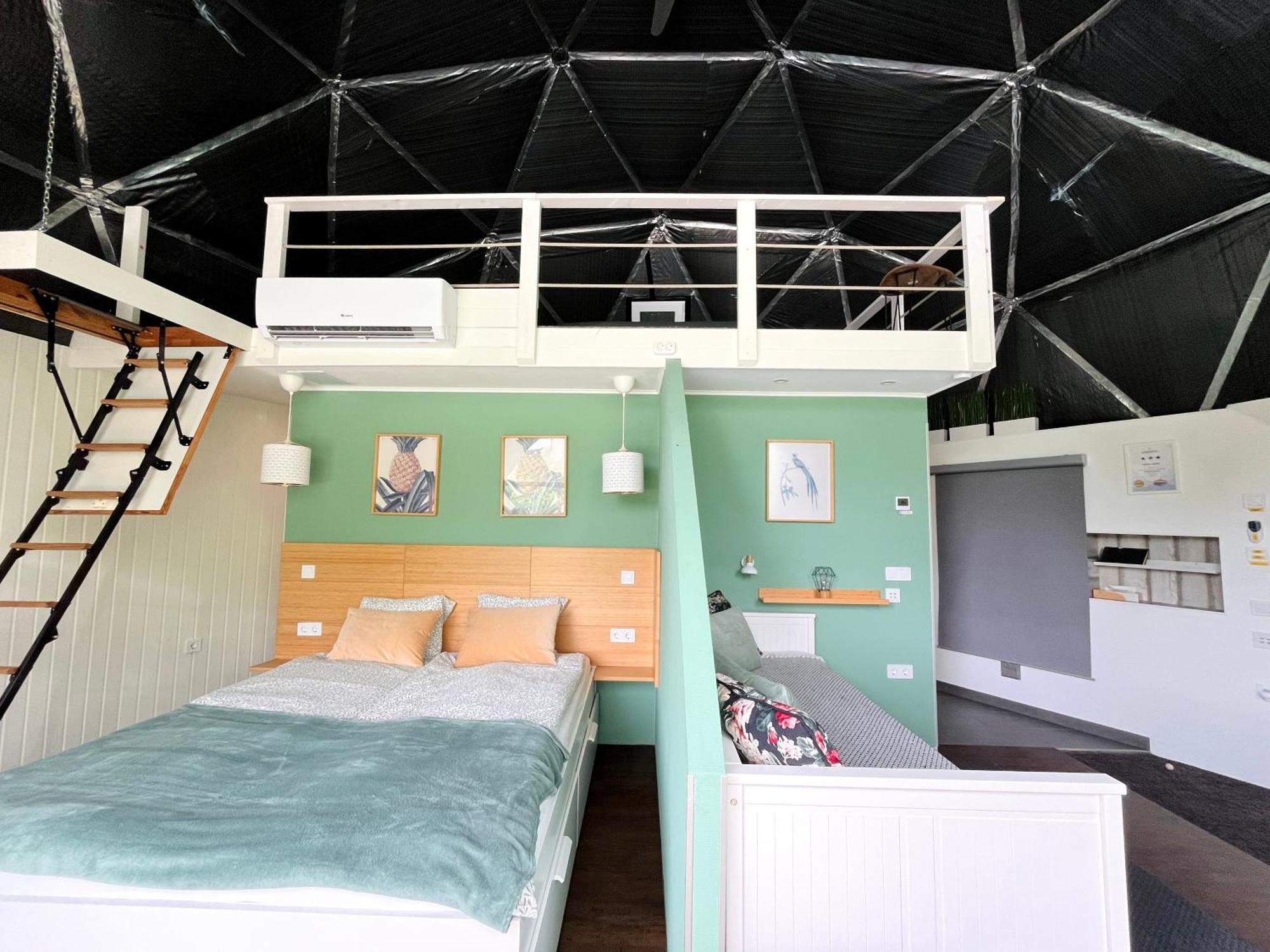 Domeglamping At Fishinglake Ságvár Exterior foto
